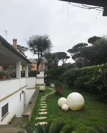 Parco Fellini Fregene Bed & Breakfast Fiumicino