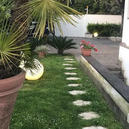 Parco Fellini Fregene Bed & Breakfast *